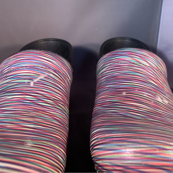 Dansko Pink and Purple Pastel Yarn Pattern Mules Comfortable Slip-On Clogs - Picture 6 of 8